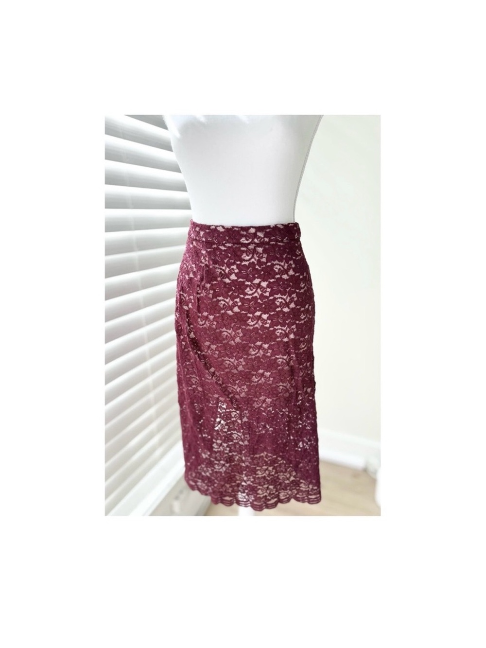 Aritzia Women's Burgundy Lace Midi Skirt